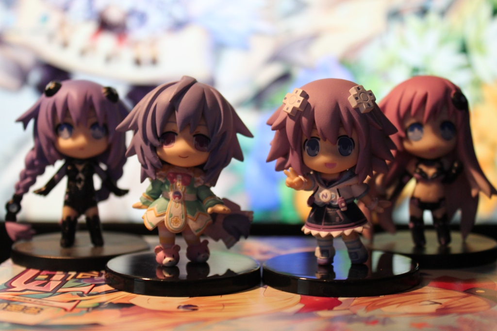Neptune and Pururuto & Purple Heart and Nepgear from MK2 limited Edition